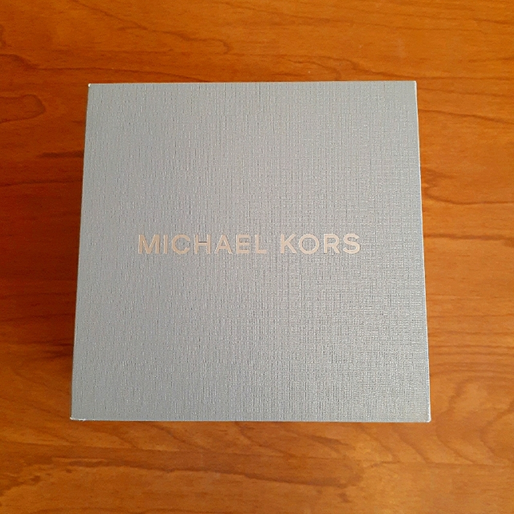 NWOT Michael Kors Jewelry Gift Box